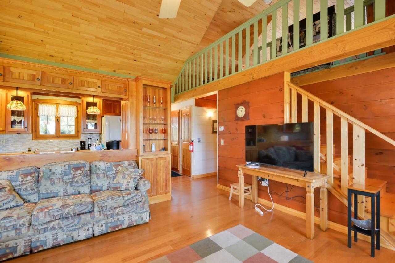 Warm And Cozy Clayton Cabin Near St Lawrence River! Εξωτερικό φωτογραφία